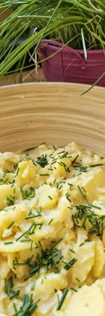 Omas Kartoffelsalat mit Brühe